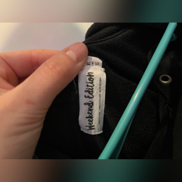 Weekend Edition Sweatshirt Top - Picture 3 of 3